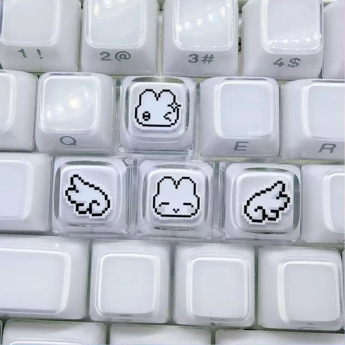 4pcs Cute Pixel Rabbit Express - Gaming Accessories Aesthetic recension och pris